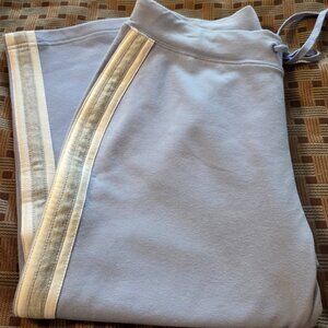 New York Laundry Capri Pants Periwinkle Blue, Size Small